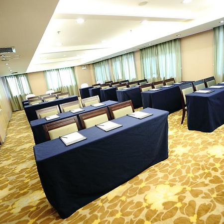 Howard Johnson All Suites Shanghai Luaran gambar