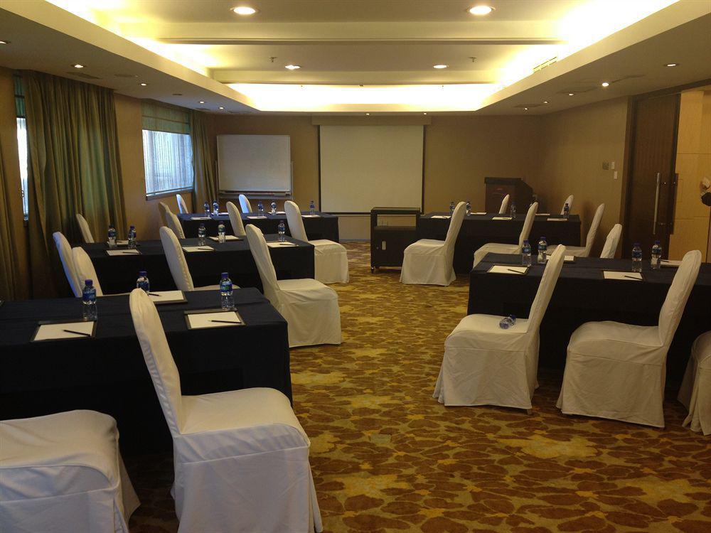 Howard Johnson All Suites Shanghai Luaran gambar